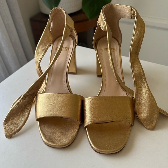 Festa Made in Italy Block Sandal Shoes Open Toes in Gold Size EU 37 1/2 - Picture 2 of 16